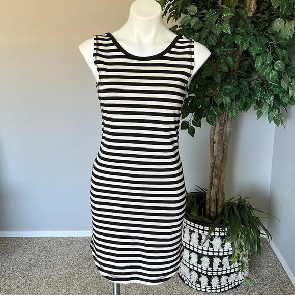 Athleta Women's San Remo Striped White/Black Tank Dress - Picture 1 of 7